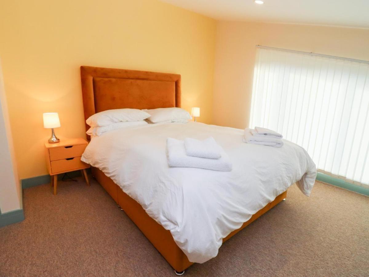 Bears Court Apartman Cheltenham Kültér fotó