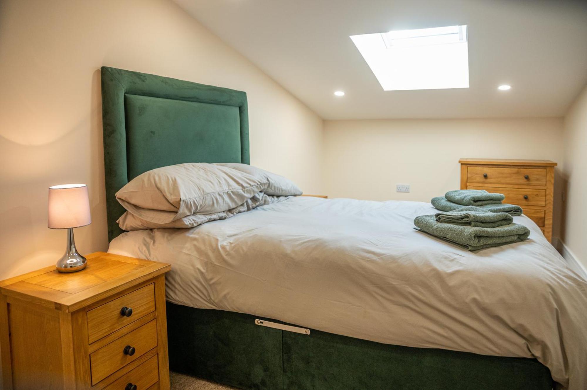Bears Court Apartman Cheltenham Kültér fotó