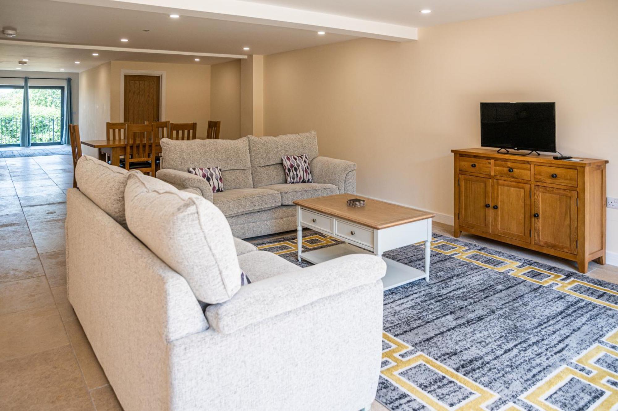 Bears Court Apartman Cheltenham Kültér fotó