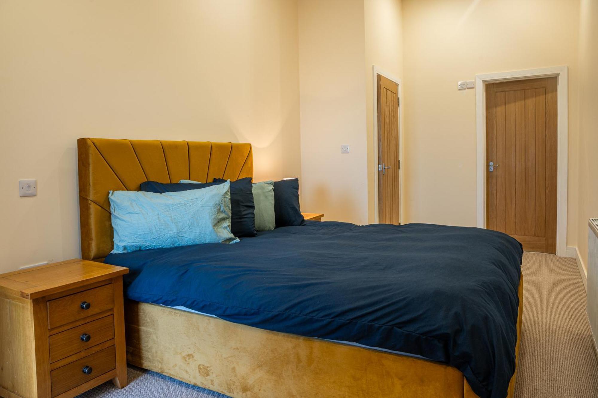 Bears Court Apartman Cheltenham Kültér fotó