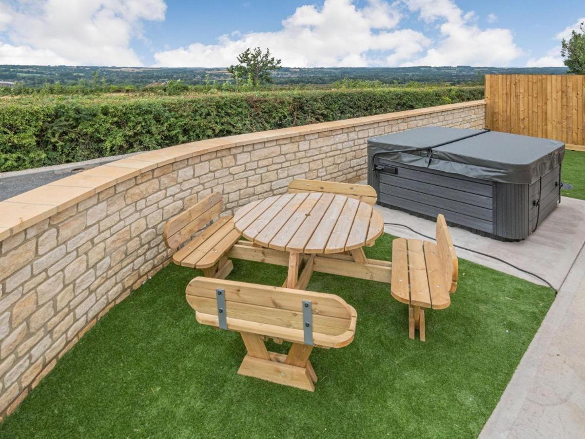 Bears Court Apartman Cheltenham Kültér fotó