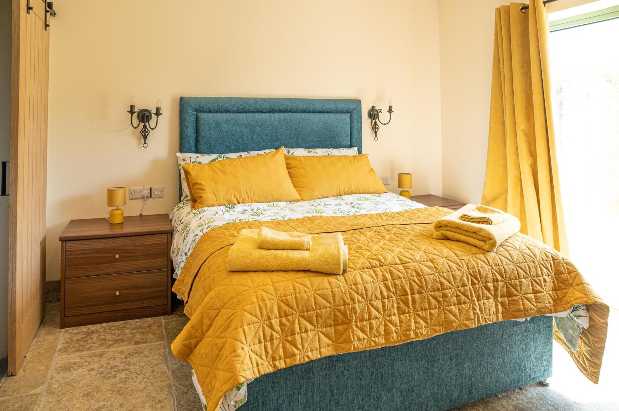 Bears Court Apartman Cheltenham Kültér fotó